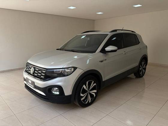 VOLKSWAGEN T-CROSS 1.0 200 TSI TOTAL FLEX AUTOMÁTICO VOLKSWAGEN T-CROSS 1.0 200 TSI TOTAL FLEX AUTOMÁTICO